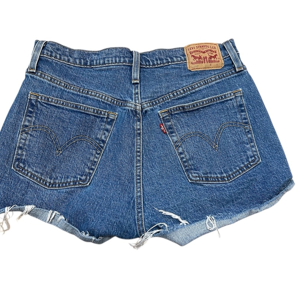 Levis 501 Blue Denim Women's High-Waist Cutoff Shorts Size 29 - Picture 2 of 2